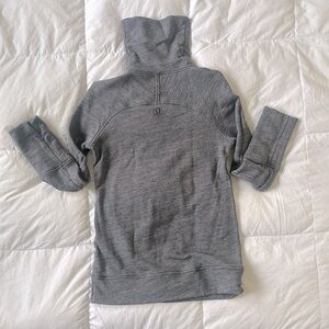 Lululemon, turtleneck sweatshirt, size 4